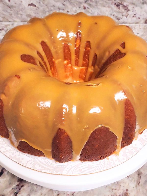 Caramel Poundcake Slice