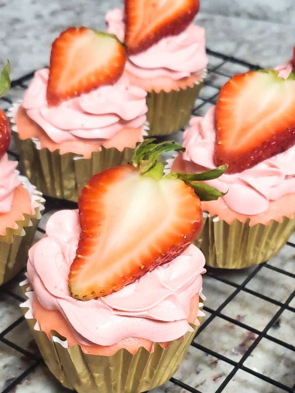 Valentine's Day Cupcake 6 Pack