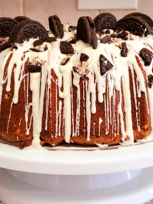 Cookies and Cream Pound Cake